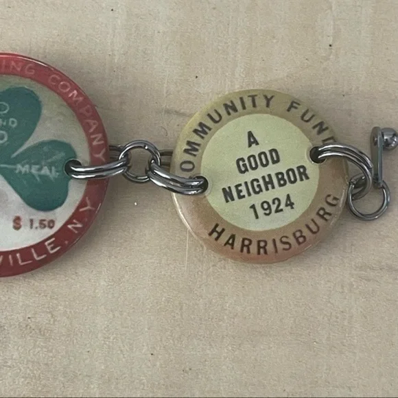 Handmade Retro Style Upcycled Mixed Metal Button Bracelet 8.5β Vintage Y2K 80 - Picture 5 of 7